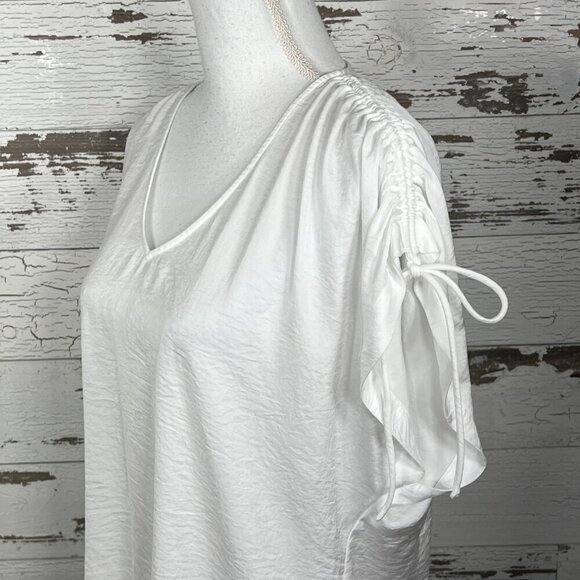 CABI Seaside Blouse White Sz XS #5895 EUC - Picture 4 of 6